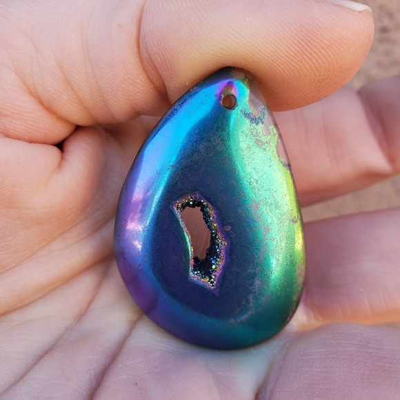 New Oversized Rainbow Hematite Teardrop Pendant. - Picture 7 of 13